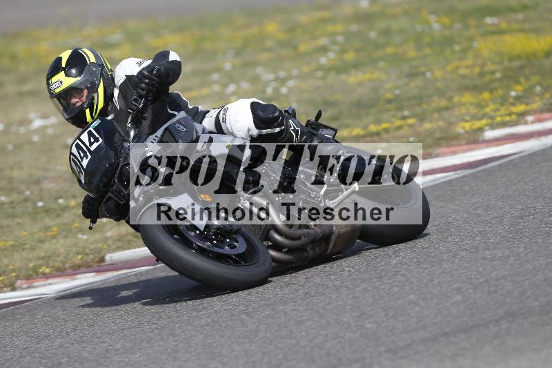 /37 09.08.2026  Pluess Motosport ADR/Freies Fahren/444